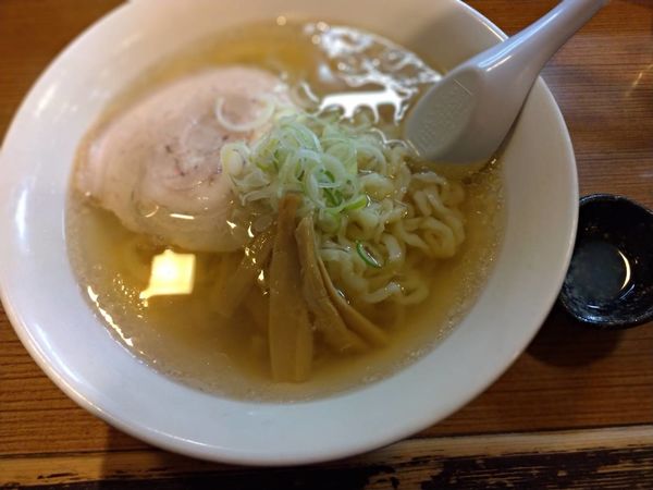 「塩ラーメン」@手打ちらーめん はやぶさの写真