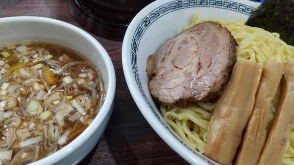 「つけ麺（大盛無料）」@中華そば 新の写真