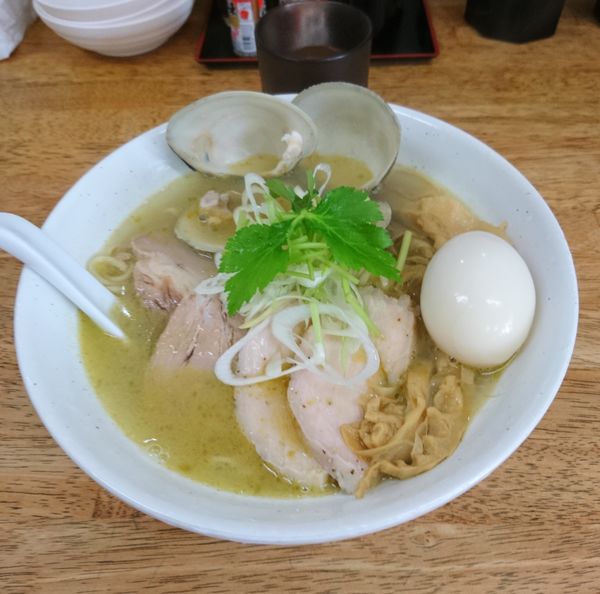 「特製貝塩拉麺 大盛」@麺屋 心羽の写真