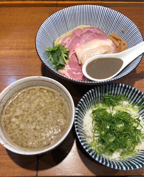 「煮干しつけめん ＋ 九条ねぎめし」@寿製麺よしかわ 川越店の写真