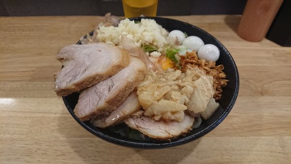 「小まぜそば豚まし」@マゼの極み THE FATTONの写真