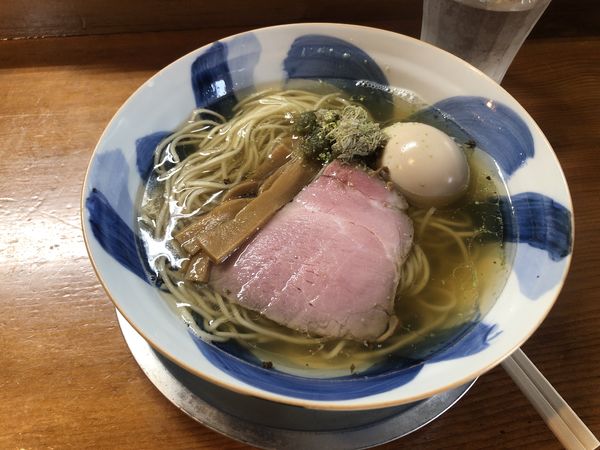 「塩煮干しラーメン+味玉」@さんくるげの写真