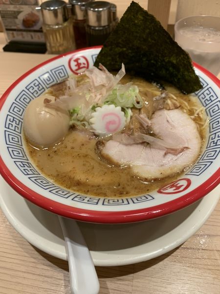 「ラーメン」@東京煮干し らーめん 玉 東京駅店の写真