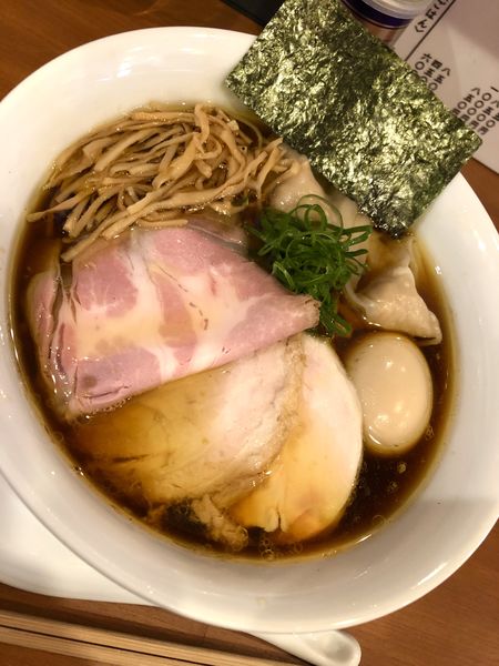 「特製醤油ラーメン￥1100」@自家製手もみ麺 鈴ノ木の写真