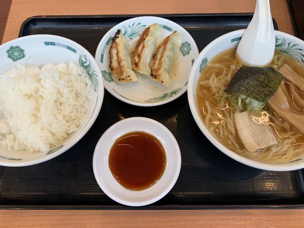 「半ラ200+3餃130+半飯120＝450円」@日高屋 小手指北口店の写真