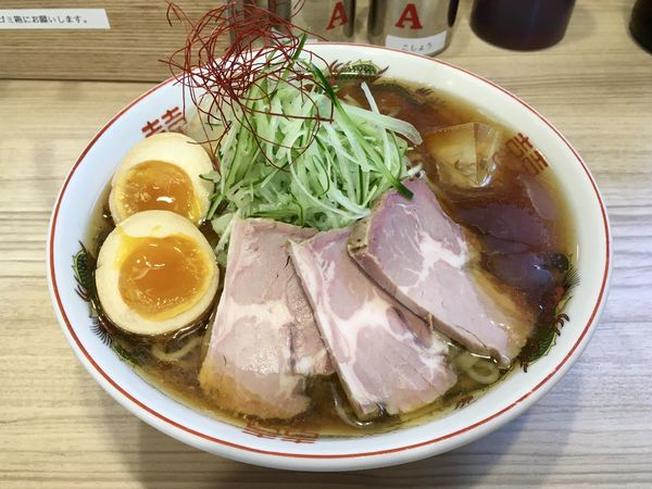 「サッポロラガービール赤星 中瓶→鶏プル冷やしラーメン＋味玉他」@くじら食堂bazar 三鷹店の写真