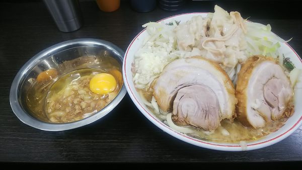 「新ラーメン 麺マシ券1枚 アブラタマゴ」@ラーメン二郎 川越店の写真