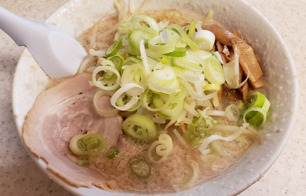 「しょうゆらーめん」@こってりらーめん なりたけ 津田沼店の写真