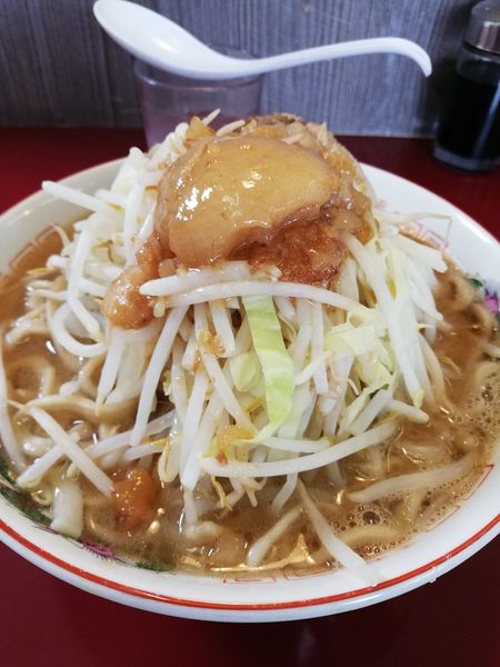 「ラーメン（アブラ、カラメ）」@ジラフの写真