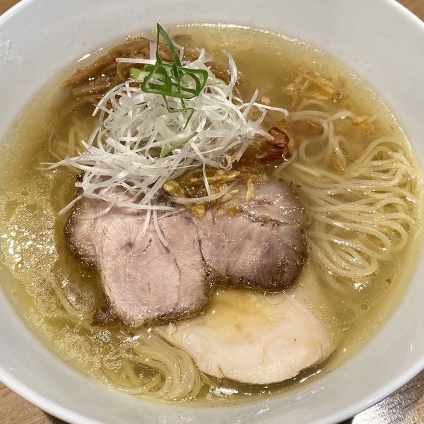 「しおらぁ麺」@らぁ麺や 嶋の写真