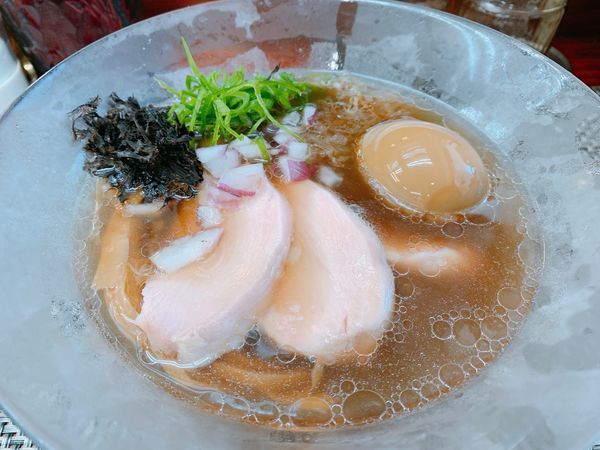 「冷やしイカ煮干し塩」@麺や 睡蓮の写真