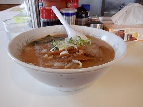 「みそラーメン（はん（半分）ラーメン）」@サッポロラーメン さわのの写真