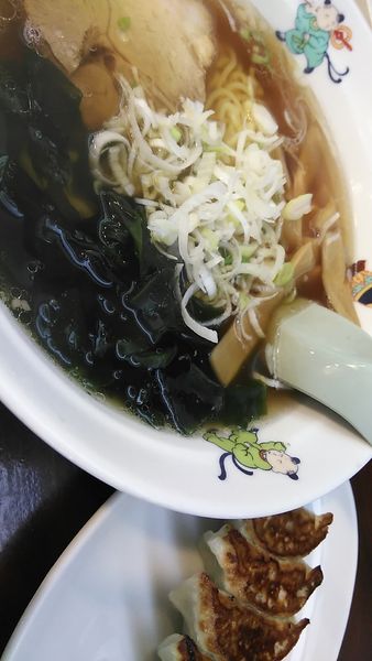 「ラーメン　餃子」@天龍 銀座街店の写真