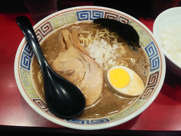 「とんこつ正油」@長浜らーめん 世田谷店の写真