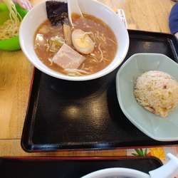 魚介醤油ラーメン