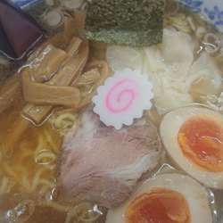 わんたんめん玉子入り