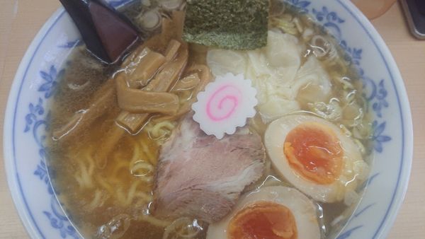 「わんたんめん玉子入り」@いつみ屋の写真