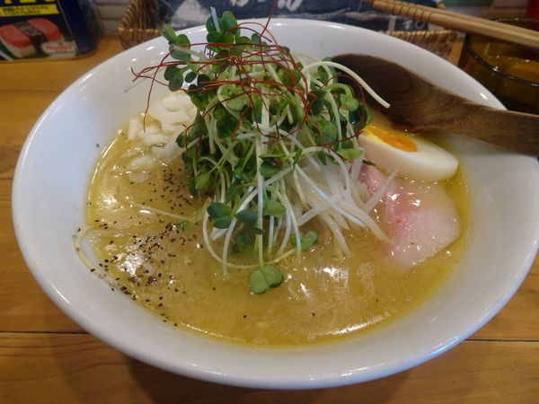 「【木曜土曜限定】鶏パイタンSOBA (850円)」@麺屋 Hulu-luの写真