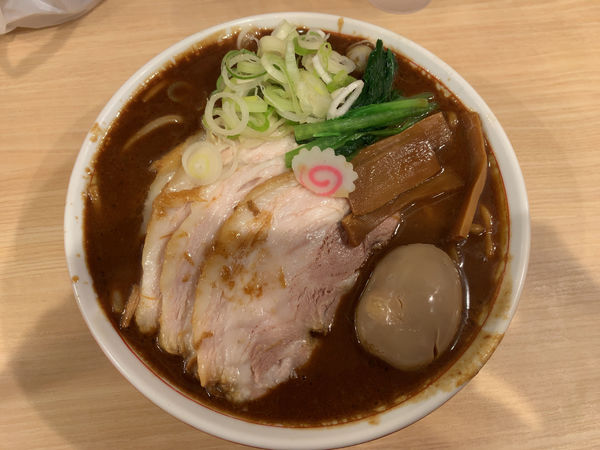 「六等星こってりDX1030円」@麺や 六等星の写真