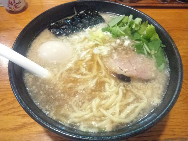「【限定】手揉み麺の背脂中華そば（価格失念・・・）」@麺屋 鶏口の写真