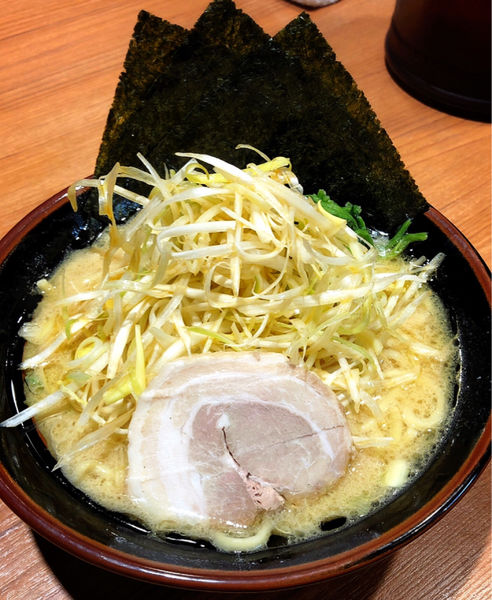 「塩ネギラーメン(並.麺硬め)」@横浜家系ラーメン 馬場壱家 山の陣 2号店の写真