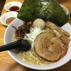 ちょっとずつ全部乗せラーメン