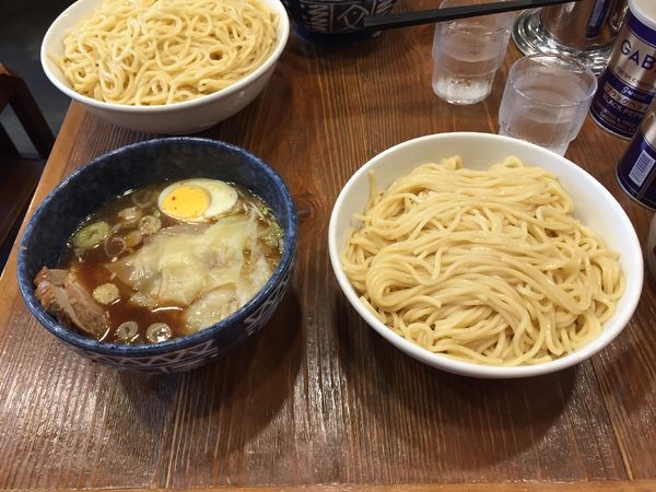 「もりそば　中盛り　わんたん、チャーシュートッピング」@東池袋大勝軒 本店の写真