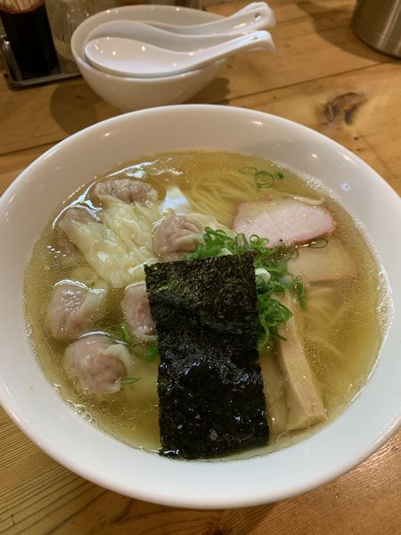 「白だし肉ワンタンメン 920円」@支那そば 大和 稲荷町本店の写真
