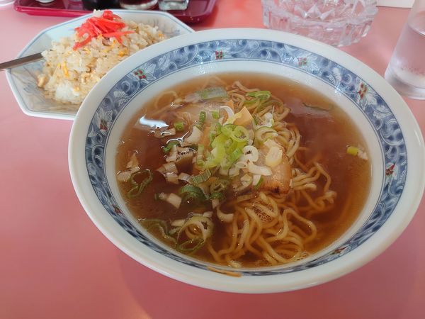 「ラーメン+炒飯」@八珍楼の写真