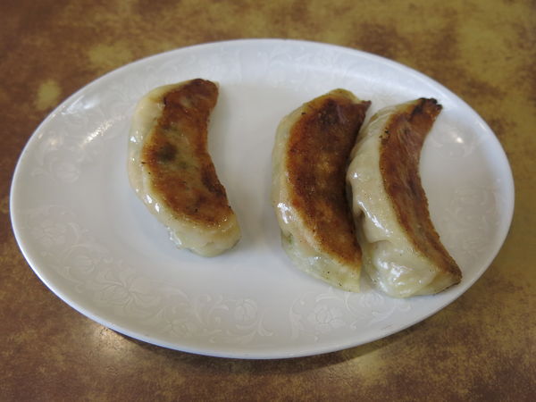 「ジャンボ餃子3ヶ入：260円」@太楼 広尾店の写真