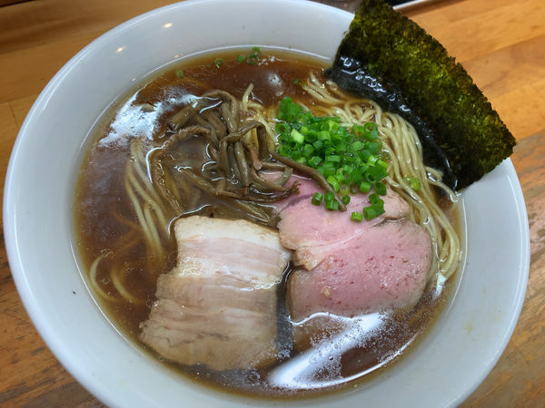 「醤油ラーメン850円」@ラーメン いいかおの写真