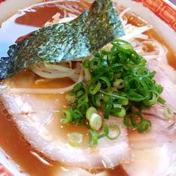 らーめん(並・巾広麺)