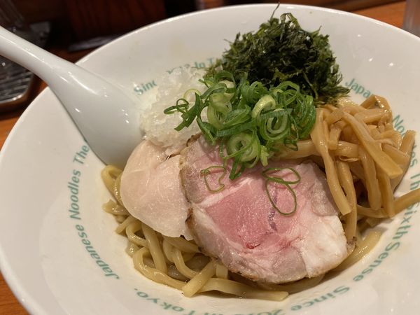「煮干し和えそば 800円 炊き込みご飯ﾊｰﾌ 200円」@麺屋 六感堂 Rock'anDoの写真