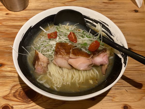 「夏麺 第1弾 冷やし塩醤そば ¥850。大盛 ¥0。」@麺場 浜虎 横浜店の写真