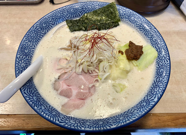 「濃厚鶏豚ソバ」@鶏豚骨 一學の写真