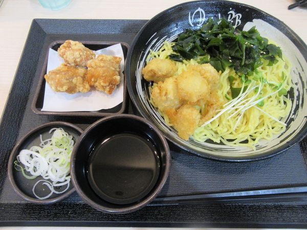 「帆立天ざる中華（５６０円）＋唐揚げ２００円」@ゆで太郎 荒川沖店の写真