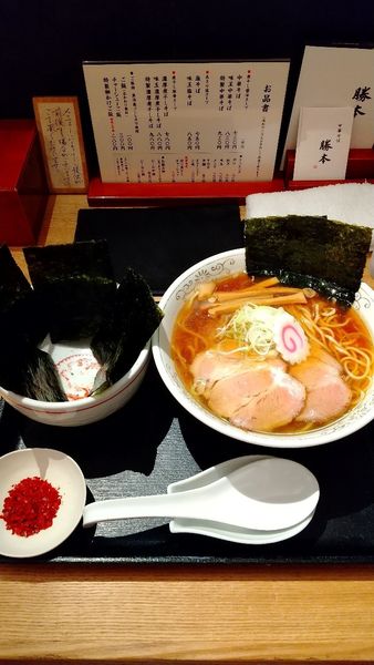 「中華そば＋海苔＋辛味」@中華そば 勝本の写真