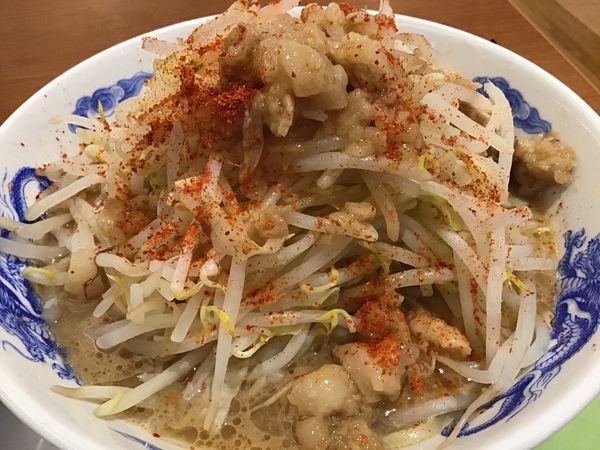 「ラーメン700円全まし(野菜ニンニク脂）」@ジャンクガレッジ イオンレイクタウンmori店の写真