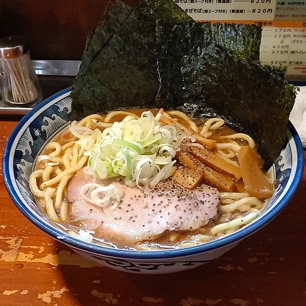 「ラーメン＋海苔増し」@兎に角 松戸店の写真