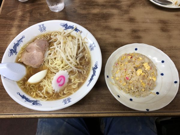 「ラーメン＋ミニチャーハンセット　700円」@山陽の写真