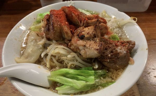 「パンチラーメン　800円」@えるびすの写真