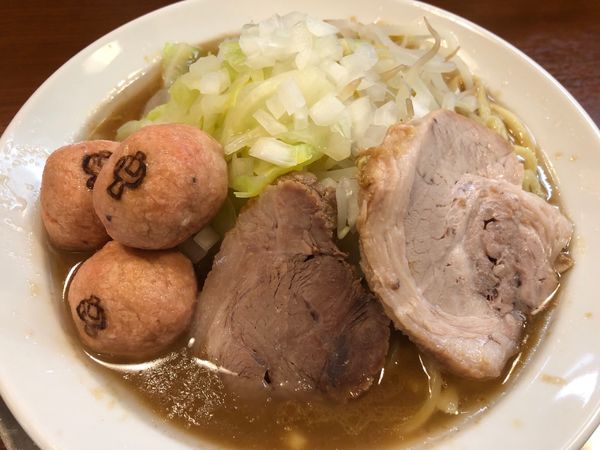 「ラーメン　紅つくねトッピング」@ウチデノコヅチの写真