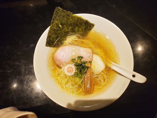 「白醤油鶏ラーメン」@Tonariの写真