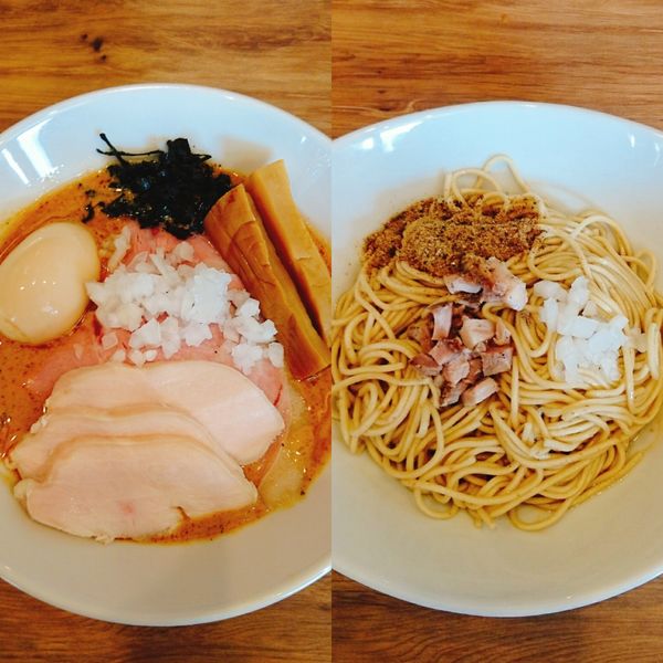 「特濃煮干そばＤＸ＋燻製煮干の和え玉」@煮干拉麺 小烏丸 問屋町店の写真