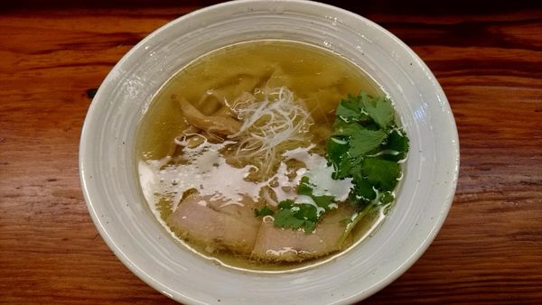 「塩らーめん_850円」@純手打ち 麺と未来の写真