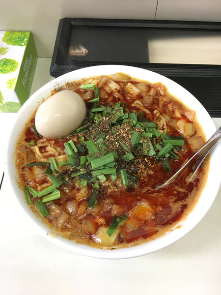 「勝浦タンタン麺」@ビンギリの写真