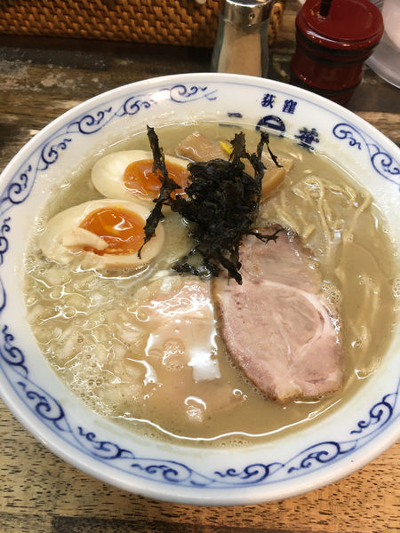 「にぼし絞り清湯そば」@二葉 上荻店の写真