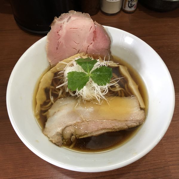 「魚介しょうゆそば　並　￥８１０」@麺処うきとみの写真