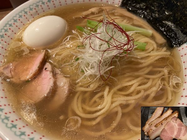 「味玉塩そば（大）＋チャーシュー」@中華そば 勝本の写真