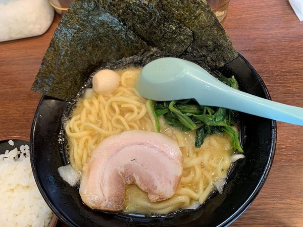 「塩ラーメン 並＋サービスライス」@四谷商店の写真